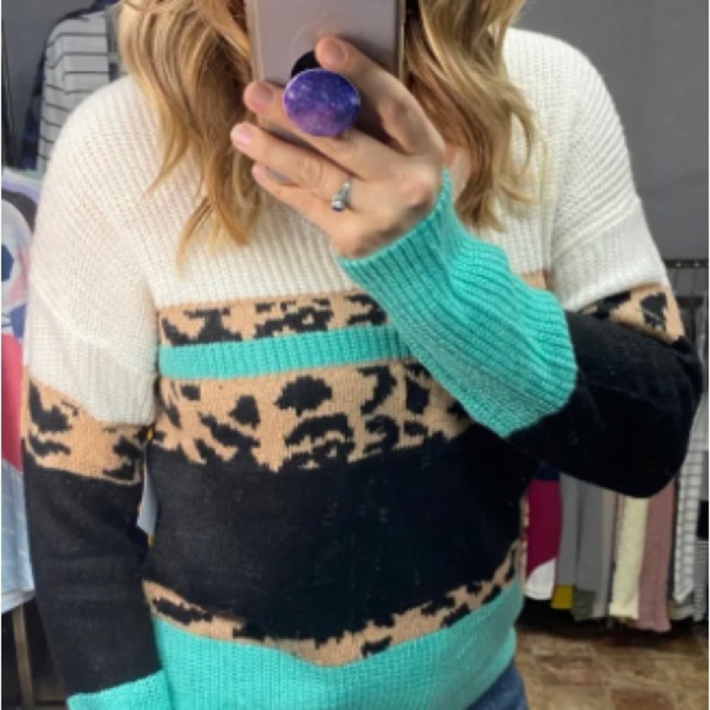 BOUTIQUE Leopard Colorblock Sweater NEW!